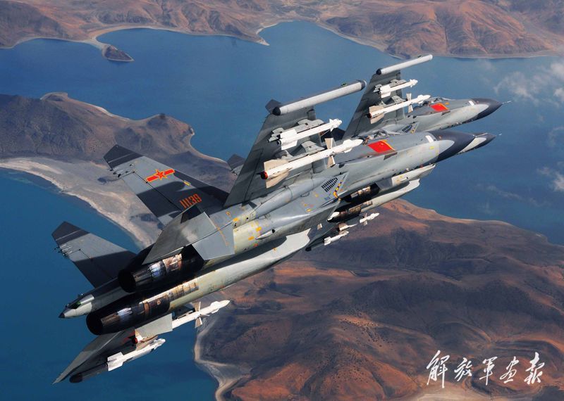 АМЕРИ БЕСНИ НА КИНЕЗЕ: Кинески авиони "непрофесионално" пресрели америчке