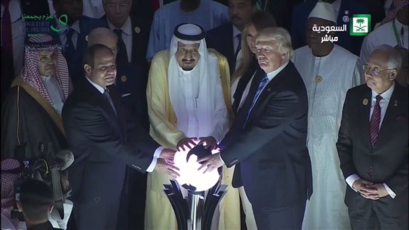 WTF?! Ел Сиси, Салман и Трамп – „магови око чаробне кугле“