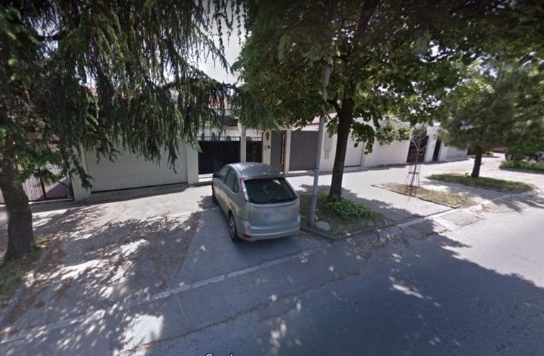 СКАНДАЛ! Полиција ухапсила грађевинског инспектора испред куће министра Стефановића пошто је дошао да види ко то нелегално гради!
