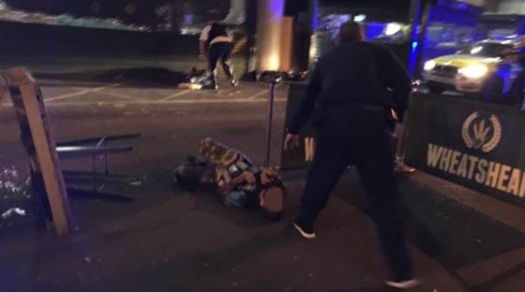 Терористички напад у Лондону: Клали људе на улици, три нападача убијена! (видео)
