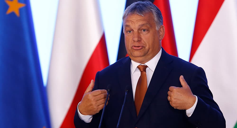 Орбан: Сорошу су миграције бизнис, мигранте треба избацити из Европе
