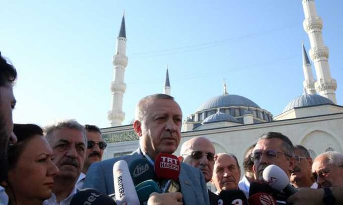 Ердоган се онесвестио у џамији