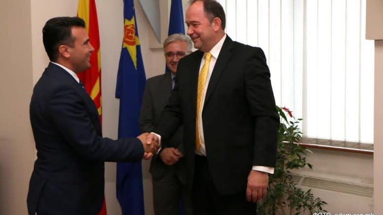 Заев спреман на промену имена Македоније због уласка у НАТО