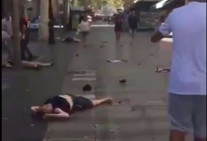 Терористички напад у Барселони: Пуно жртава, десетине рањених ( фото, видео)
