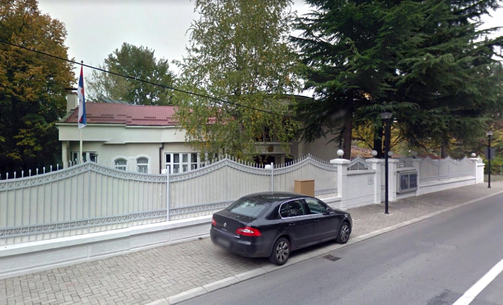Скопље: Хитно повучени сви запослени у Амбасади Србије