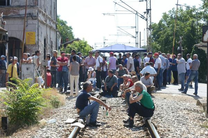 НЕМАЧКИ МЕДИЈИ: Србију чека велика радничка побуна обесправљених радника!