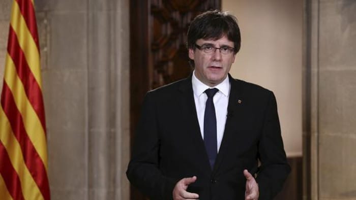 Пуџдемон прогласио Каталонију независном и позвао на одговорност читав свијет (видео)