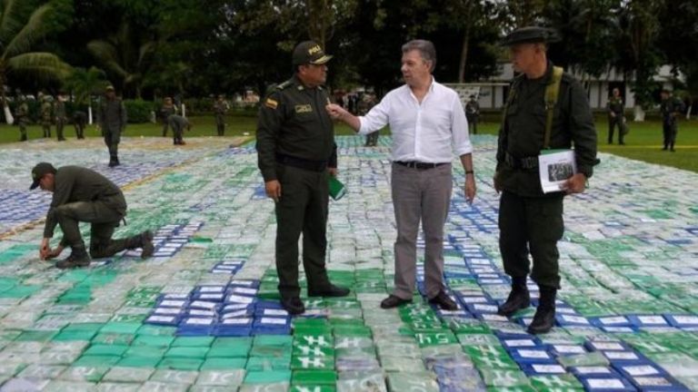 Колумбијска полиција запленила 12 тона кокаина (видео)