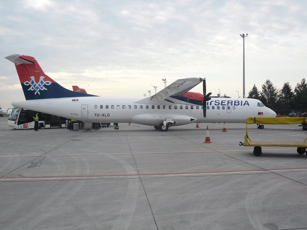 Авион Ер Србије морао принудно да слети у Софију јер су му у току лета отпадали делови