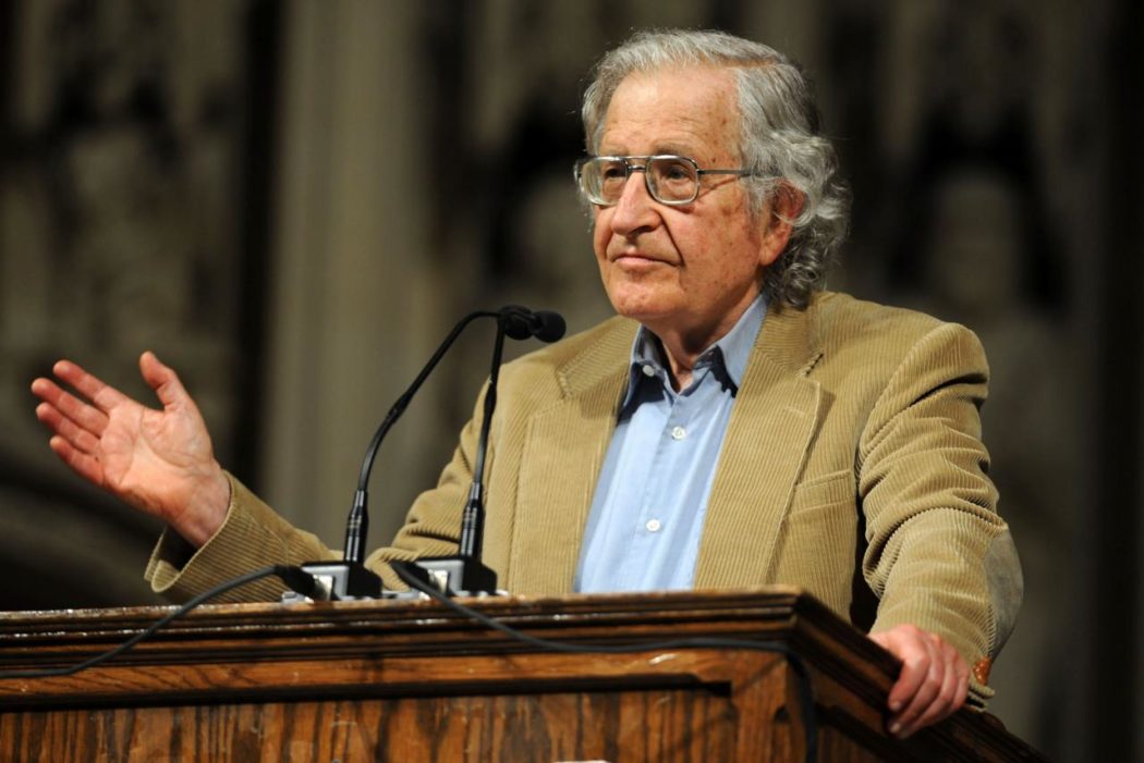Амерички филозоф Чомски: Шиптари – највећа брука модерне Европе