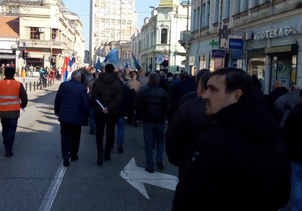Крагујевац: Застава оружје у штрајку, траже бонус и неће приватизацију