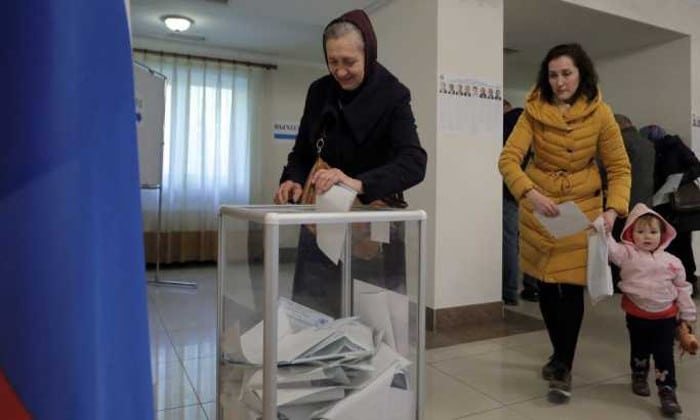Руси данас бирају председника - гласали и кандидати, излазност 34,72 одсто