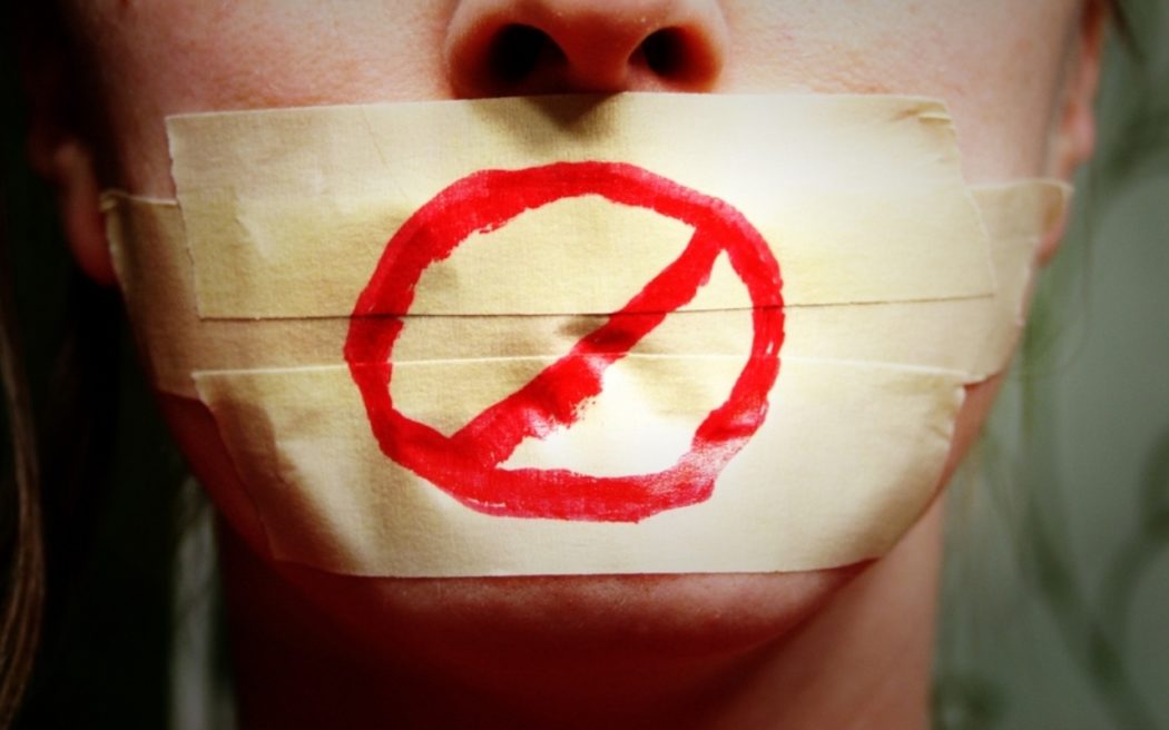 Србија да укине закон о говору мржње, јер гуши слободу говора!