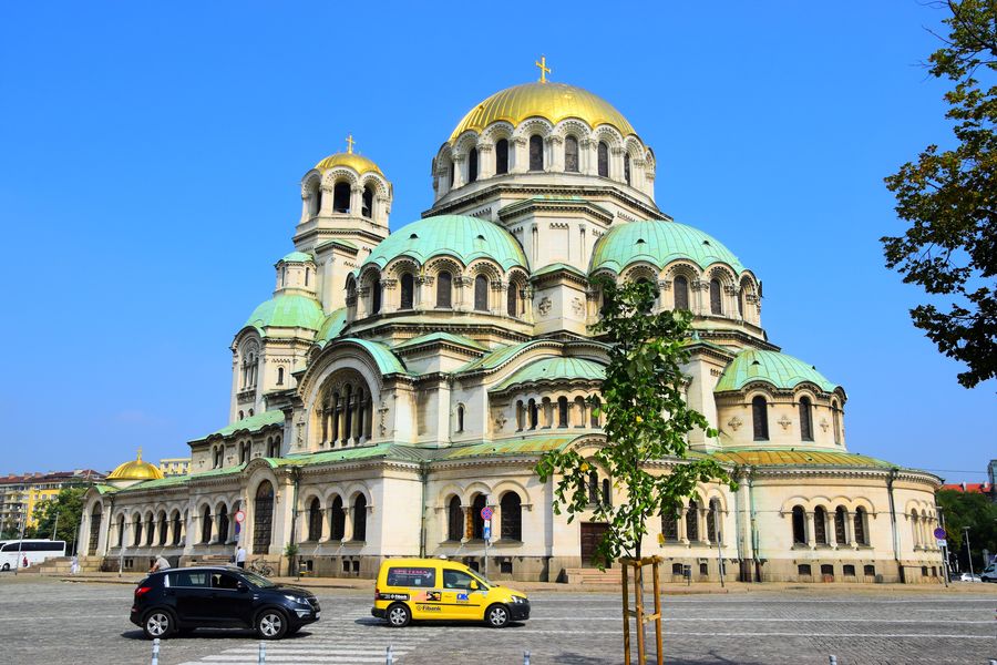 Бугарска православна црква: Због одлуке да не затварамо храмове преживели смо прави рат