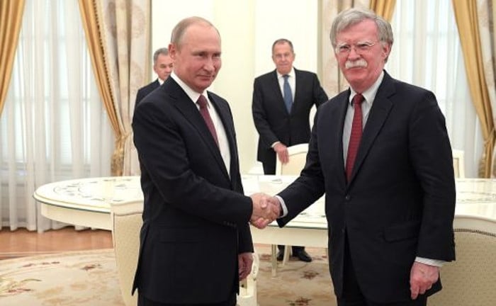 Након посете Џона Болтона Кремљу, договорен састанак Владимира Путина и Доналда Трампа