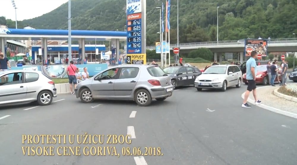 Протест возача у Ужицу због високе цене горива (видео)
