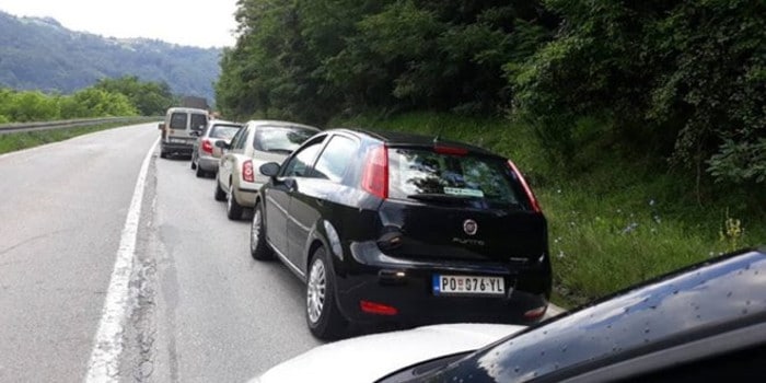 Смена туриста последњег викенда у јулу, колапс у најави: Широм Србије хаос на путевима