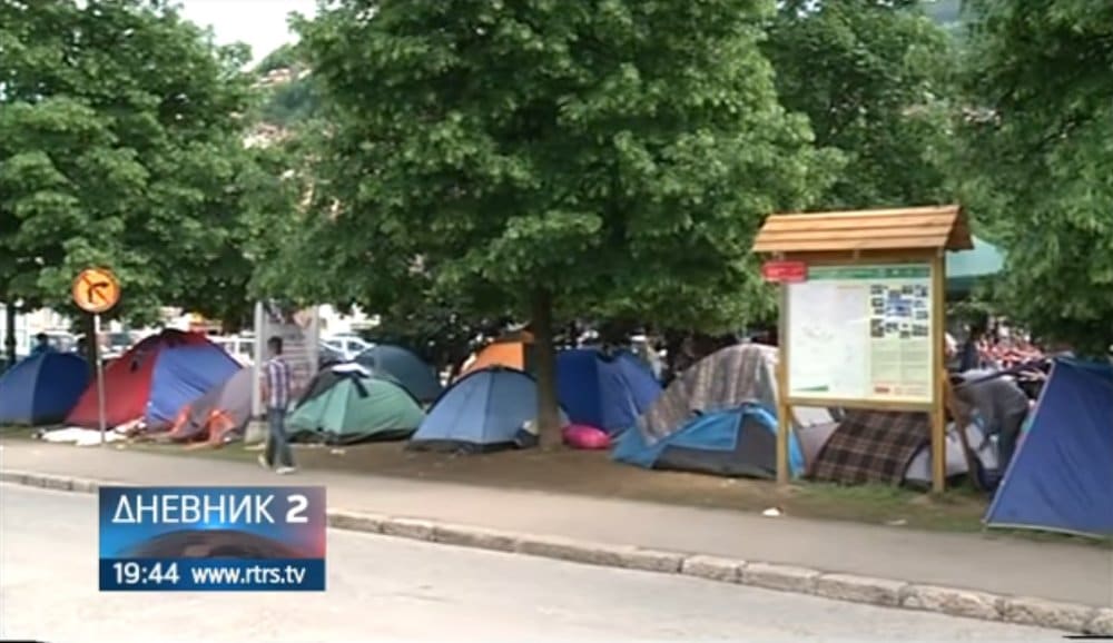 Пропаo покушај Мектића да протера блискоисточне мигранте у српско село (видео)