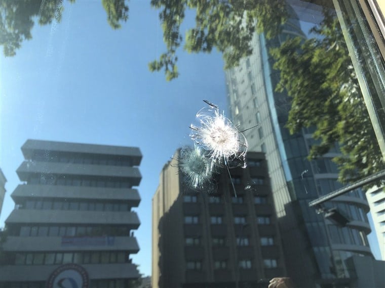 Пуцано на амбасаду САД у Анкари