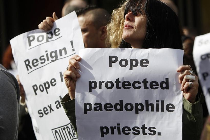У Пенсилванији 300 католичких свештеника-педофила сексуално злостављало преко 1.000 деце