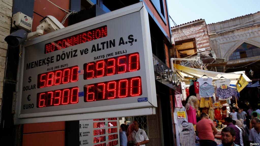 Турске инвестиције „на чекању” због пада лире