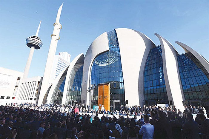 Ердоган у Келну отворио највећу џамију у Европи, за Турке тражи двојно држављанство