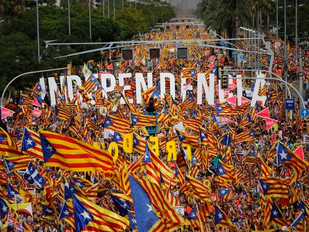 Милион људи у Барселони тражио „Каталонску Републику“