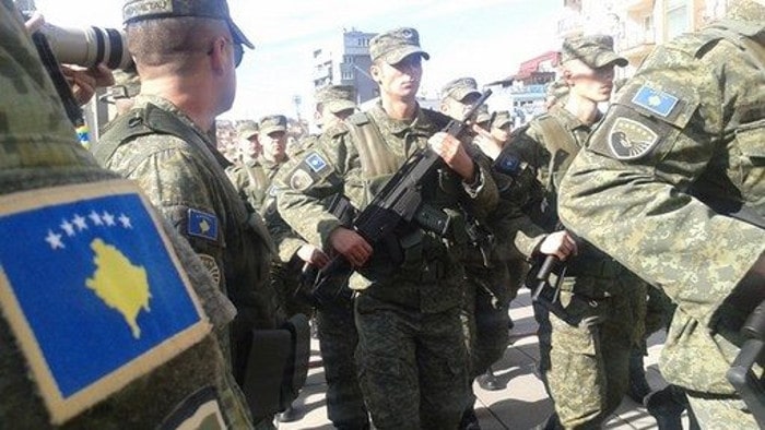 Док шиптари формирају терористичку војску на Косову и Метохији, Вучић серенда о преговорима