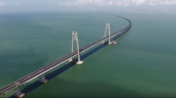 Си Ђинпинг отворио најдужи мост на свету – 20 пута дужи од „Голден гејта“ (видео)