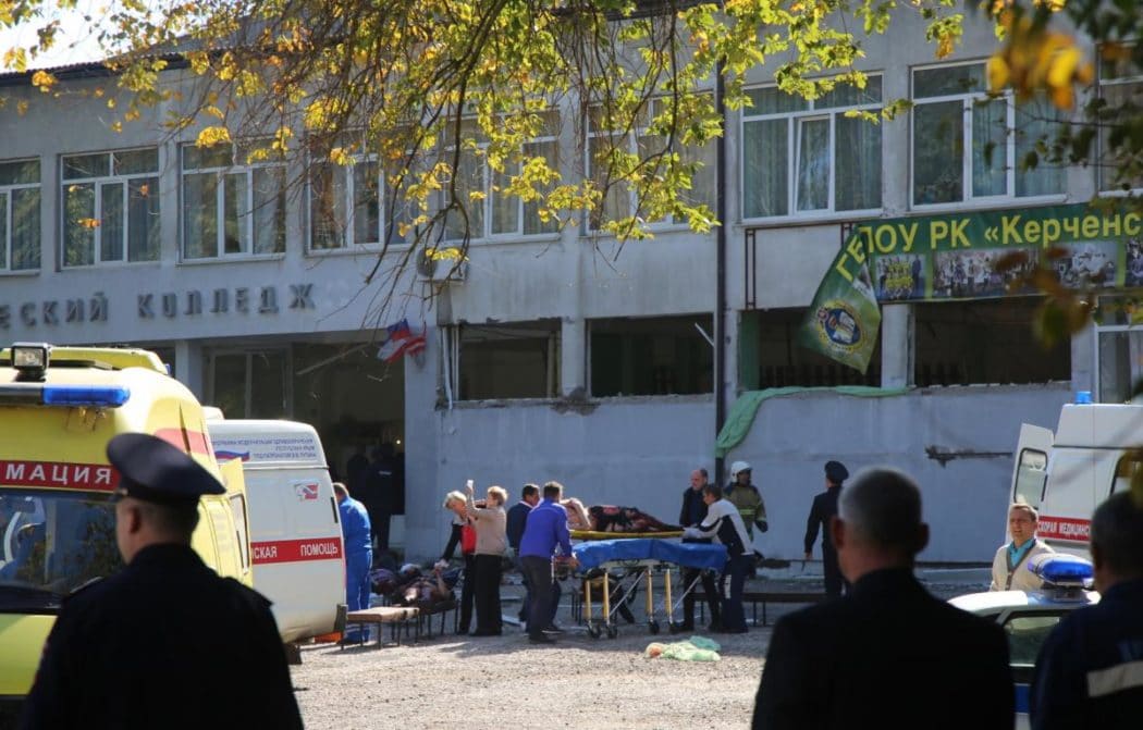Масакр на Криму – 18 мртвих у школи (видео)