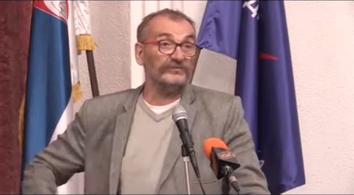 Синиша Ковачевић: Доста је, рођаци! (видео)