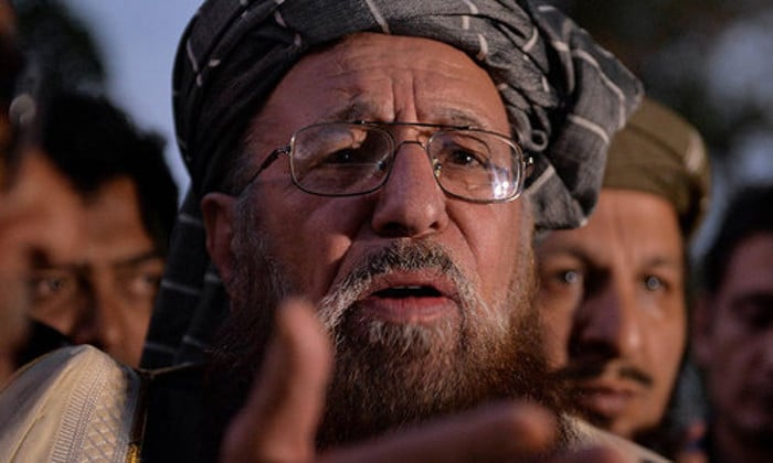„Oтац талибана“ убијен ножем у својој кући