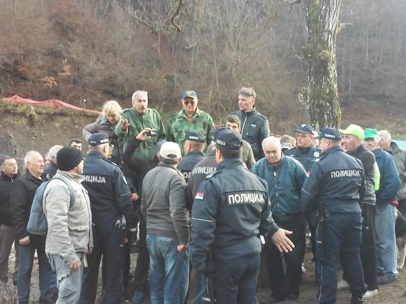 Ракита: Oбезбеђење градилишта мини-хидроелектране напало мештане и активисте