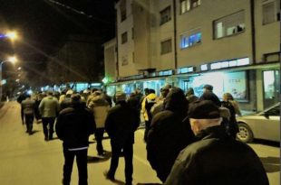 У Kуршумлији протести против локалне власти и режима Александра Вучића