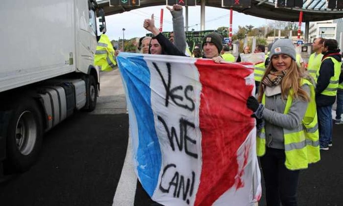Француска влада поклекла: Укидају се таксе на гориво!