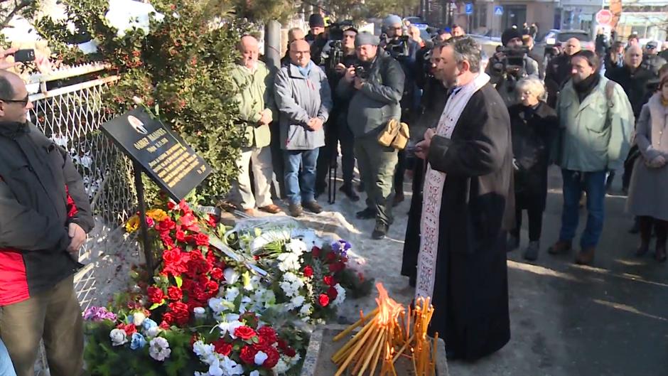 Косовска Митровица: Одржан помен на месту убиства Оливера Ивановића