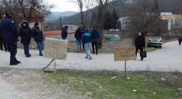 Радници "Гумопластика": Хтели смо да зауставимо Вучића и питамо га за судбину наше фабрике, али полиција нас је удаљила
