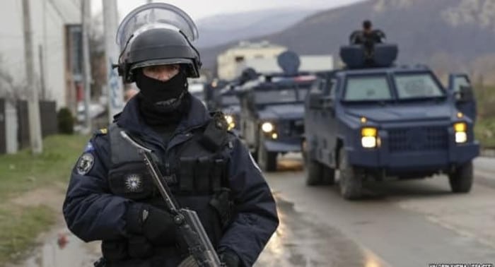 ОСТАВКЕ МАМУ ВАМ ЈЕБЕМ! Шиптарска полиција упала на територију централне Србије и запленила камион!