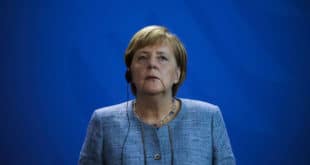 Зигмар Габријел: Меркел ће морати да напусти функцију канцелара пре истека мандата