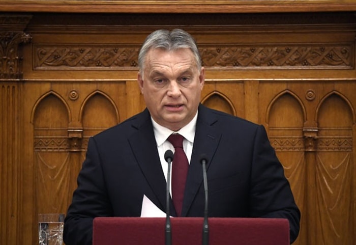 Мађарска влада одбила Макронов позив за одбацивање национализма на изборима