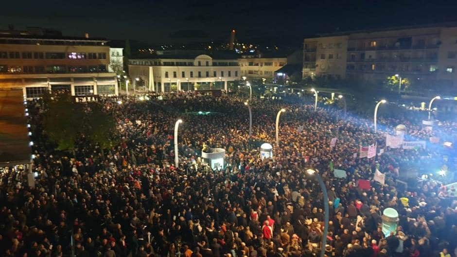 Црна Гора: Милу Ђукановићу и Душку Марковићу дат рок до 16. марта да поднесу оставке