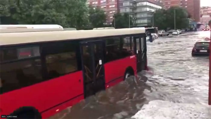 Зашто је јуче био потољен центар Београда? (видео)