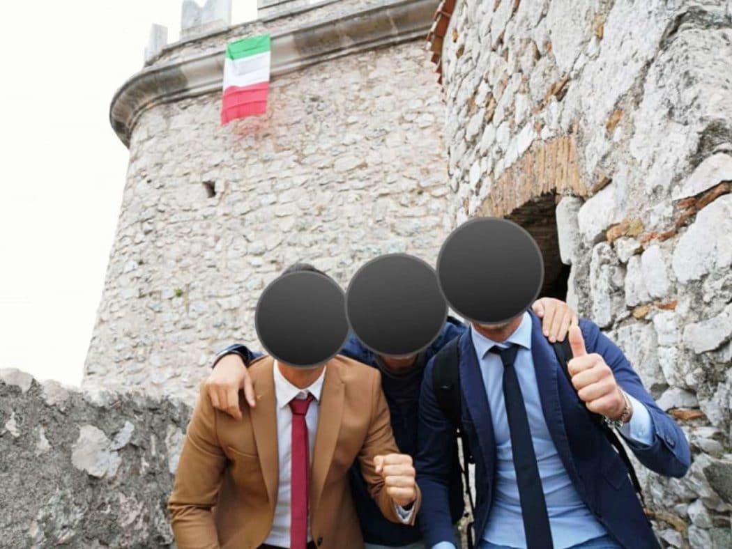 Италијани поставили италијанску заставу на Трсатску градину у Ријеци (видео)