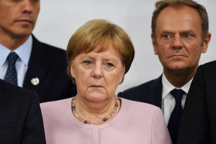 Унутар партије Меркелове већ се чују захтеви да се повуче због погоршаног здравља