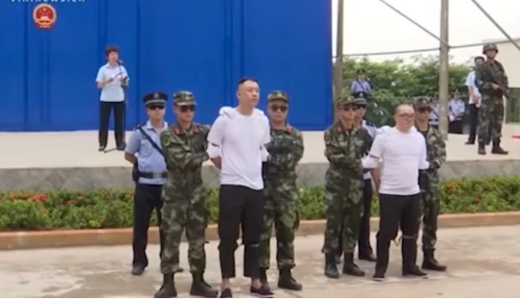 Кина: Дилери дроге пред школском децом осуђени на смрт (видео)