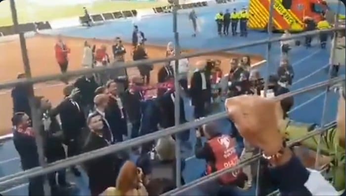 Погледајте како је Брнабићка заиста дочекана на стадиону у Луксембургу (видео)