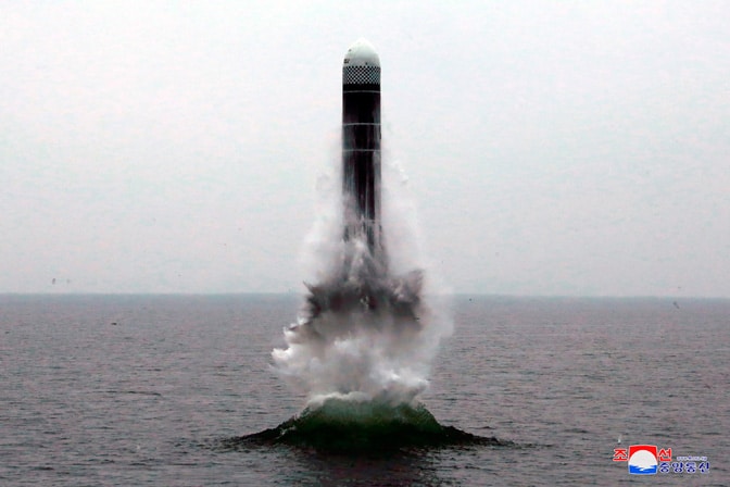 Северна Кореја лансирала ракету са подморнице