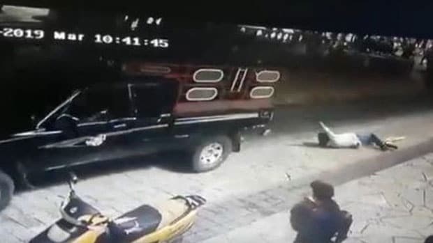 Мексико: Везали градоначелника за кола и вукли га улицама, јер је слагао бираче! (видео)