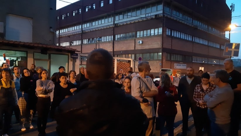 Протест испред Централног затвора: Ослободити узбуњивача, ухапсити одговорне (видео)