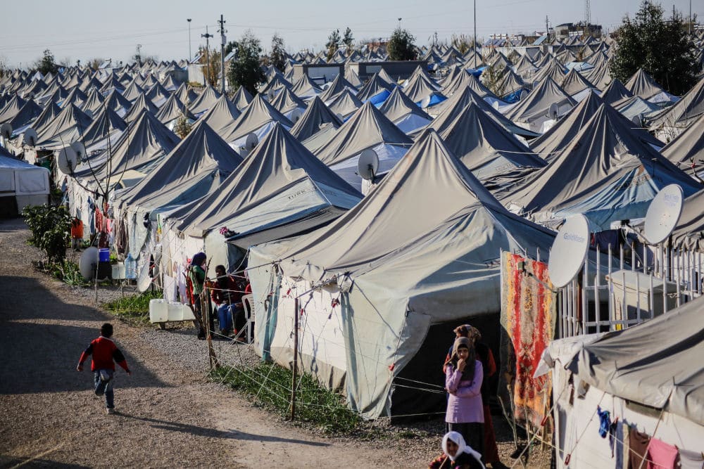 Грчка затвара кампове! Премијер Мицотакис поручио ЕУ „нисмо ми паркинг за мигранте“… (видео)